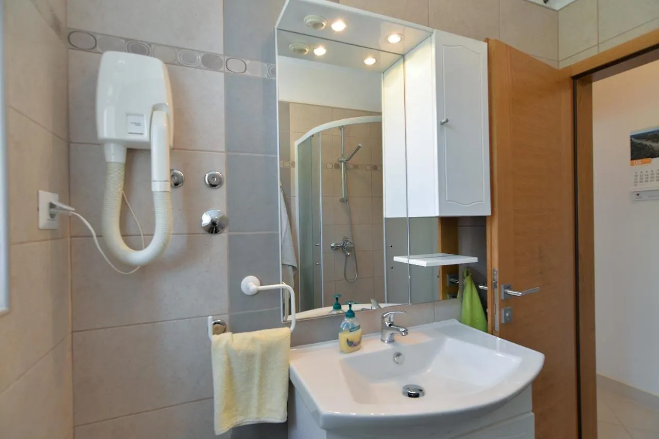 Apartments Marko 1377 Porec Croatia