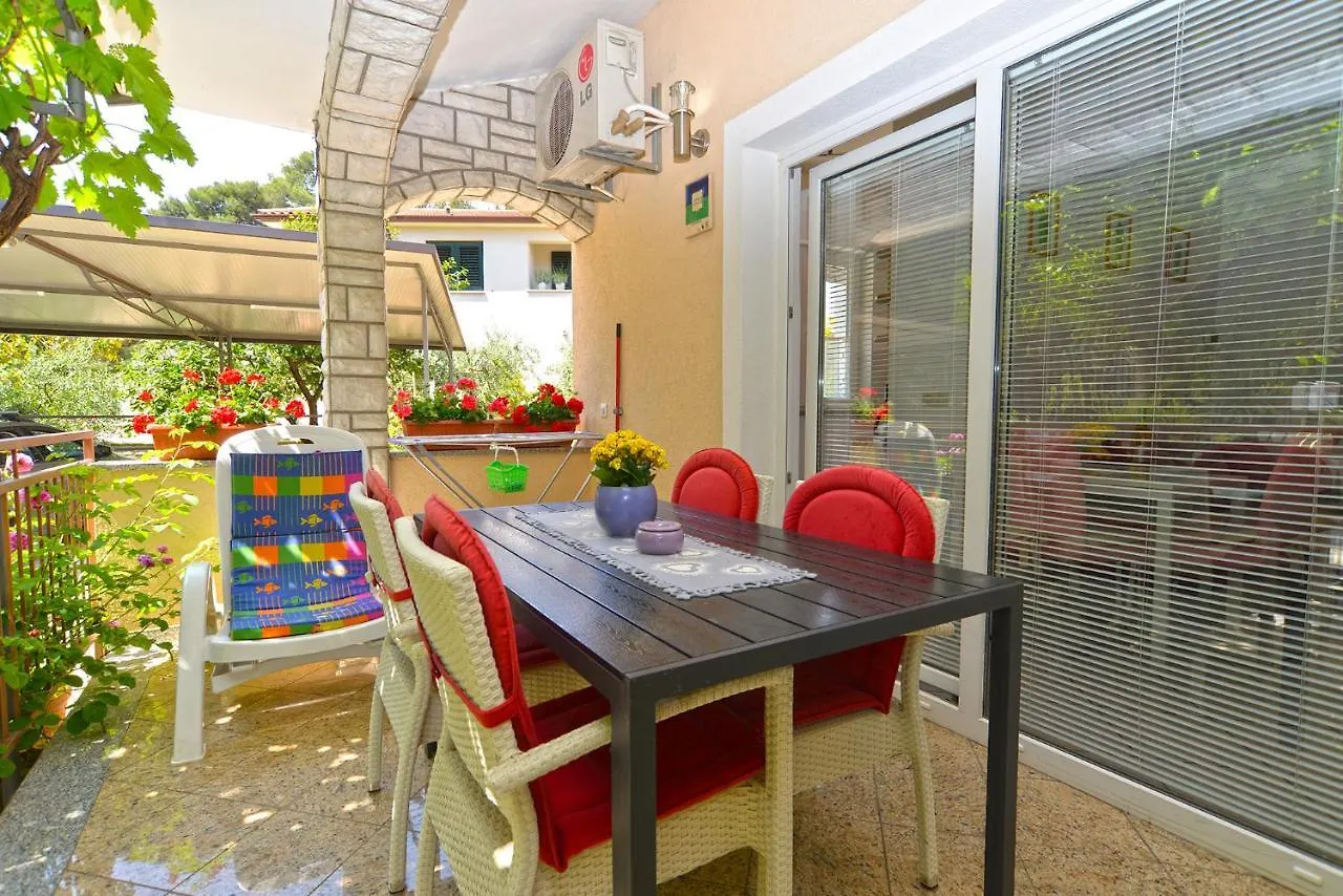 Apartments Marko 1377 Porec