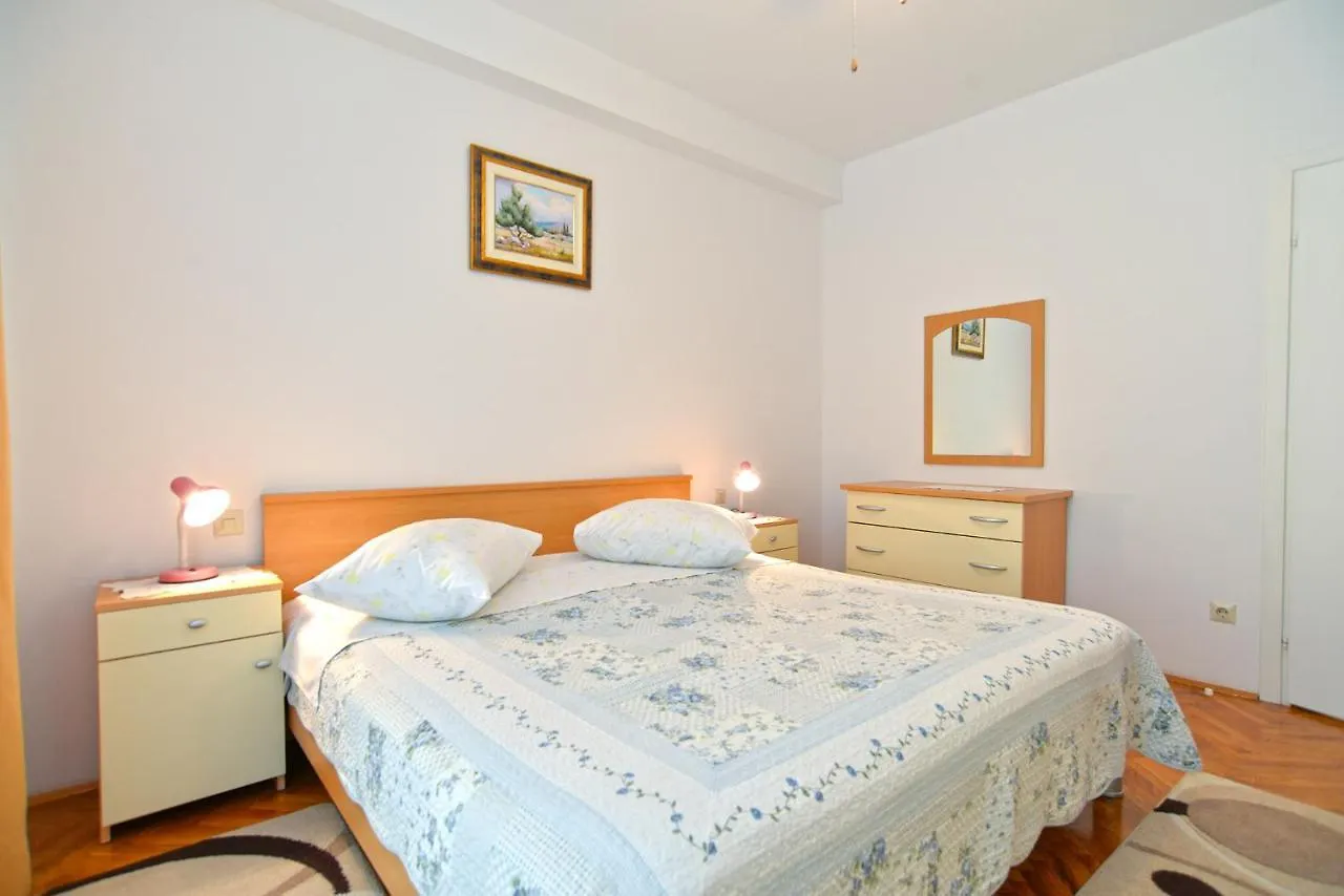 Apartments Marko 1377 Porec 0*,