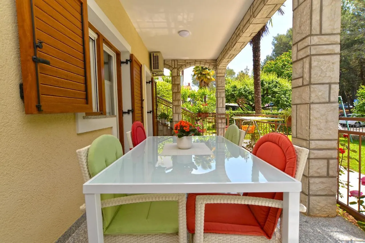Apartments Marko 1377 Porec