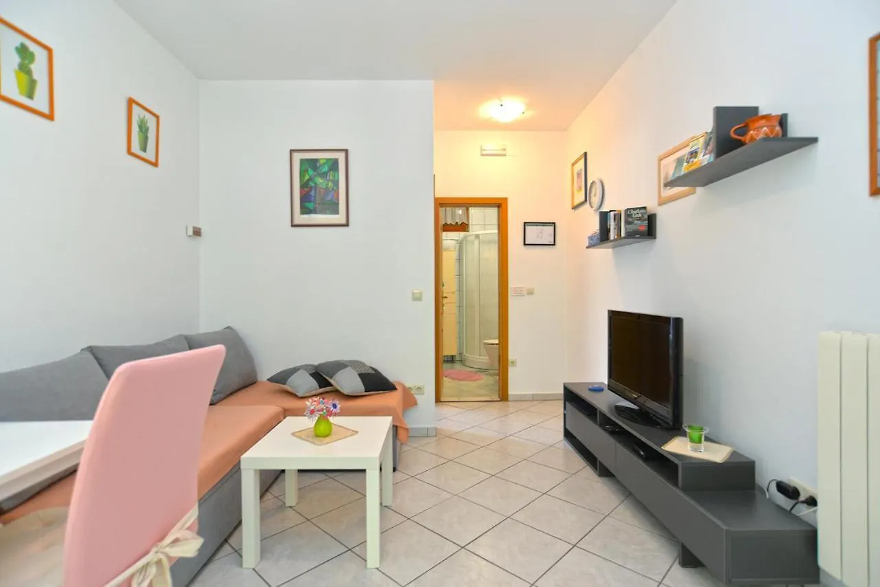 Apartments Marko 1377 Porec 0*,  Croatia