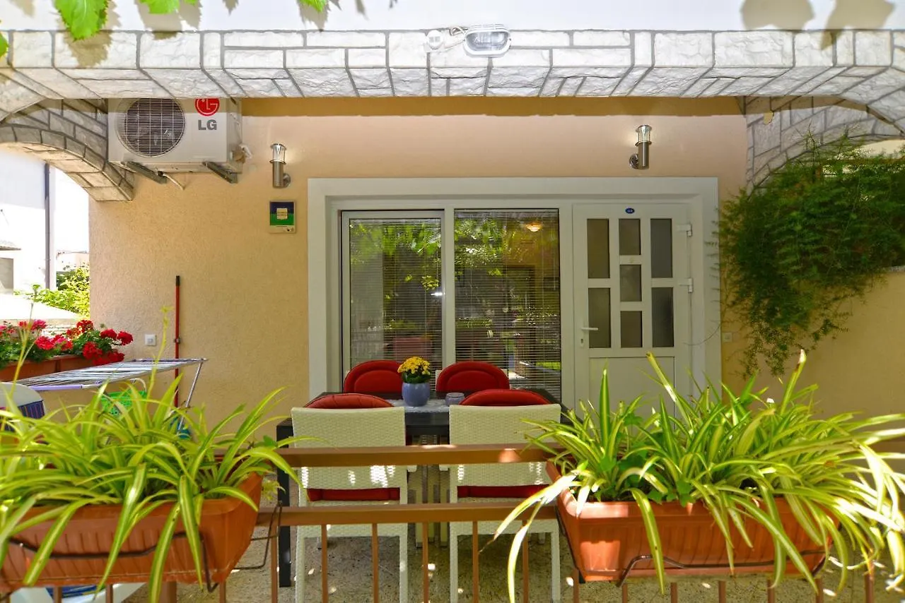 Apartments Marko 1377 Porec